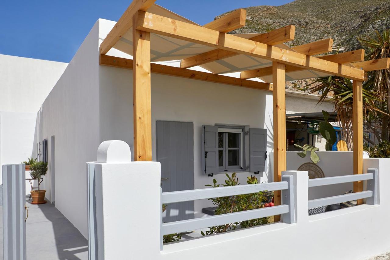 Lamina Guest House Perissa Exterior photo